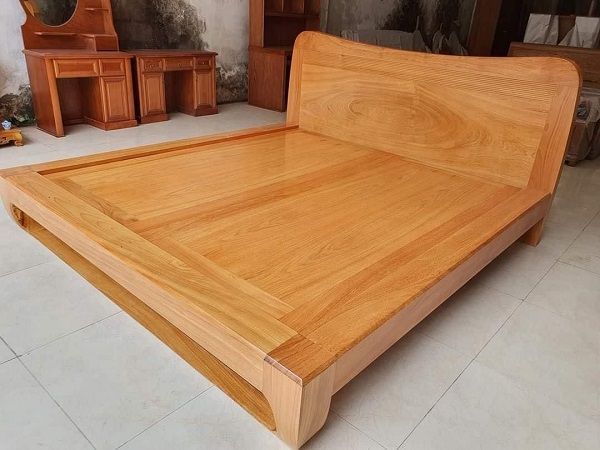Giường Chân Quỳ Đầu Trơn Gỗ Gõ Đỏ TT-G555