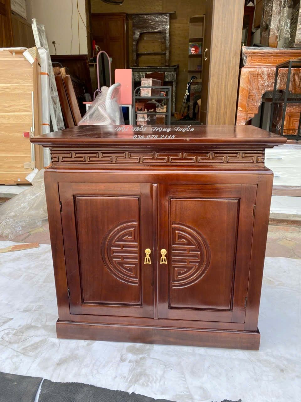 Tủ Cơm  Cũng Gỗ Gụ Lào TT-BT556