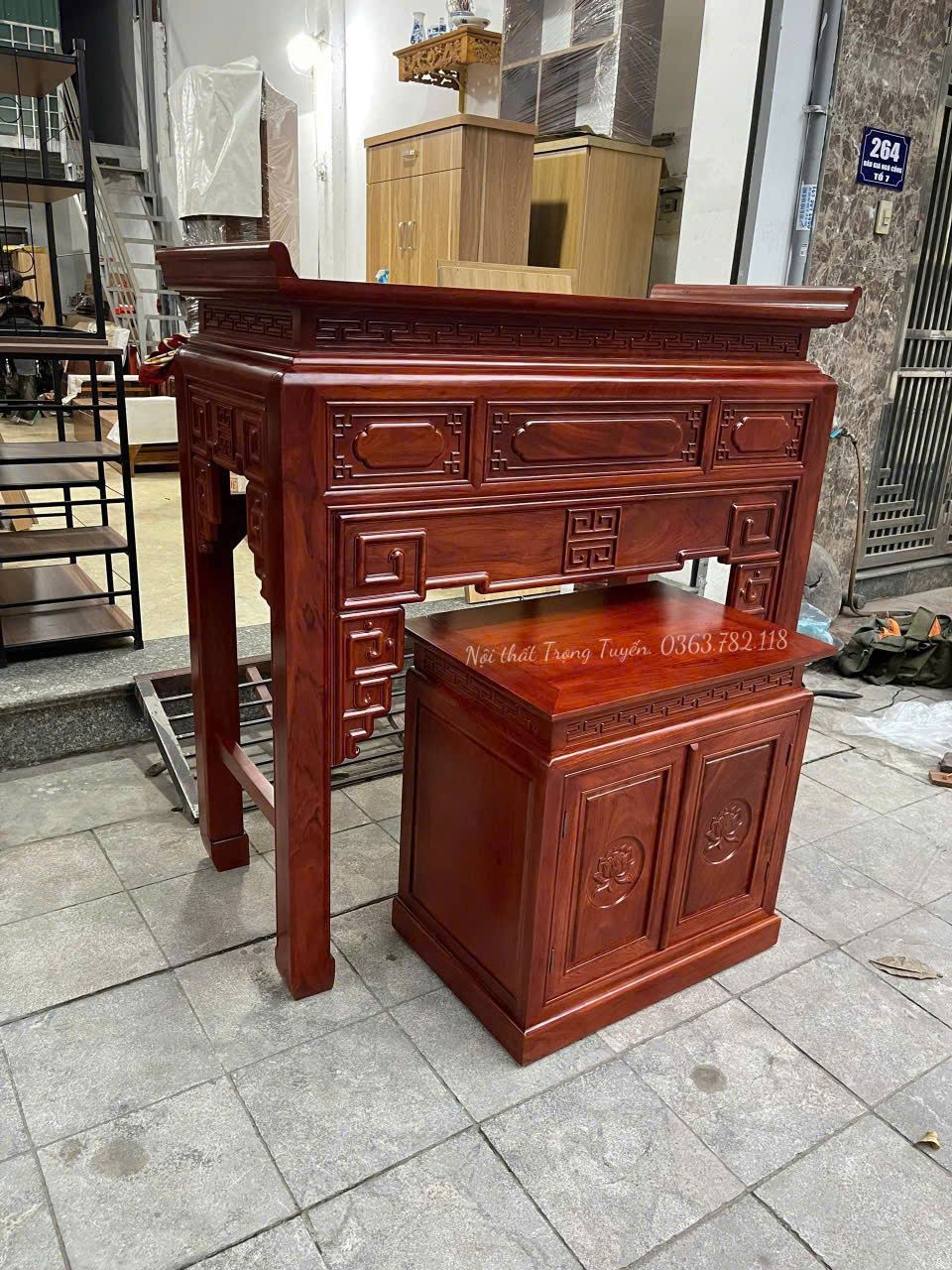 Bàn Thờ Gỗ Hương Đá Mẫu Trơn TT-BT566